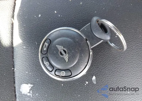 2013 Mini Cooper S z USA, uszkodzony, nr VIN WMWSV3C52DT394637